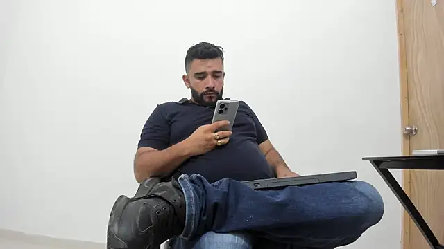 isearchcompany online show from 10-24-25, 01:03