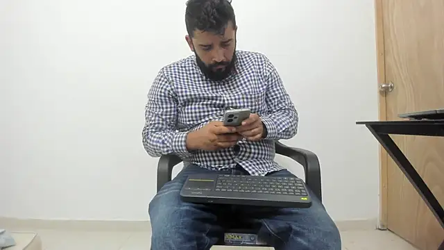 isearchcompany online show from 11-20-25, 08:08