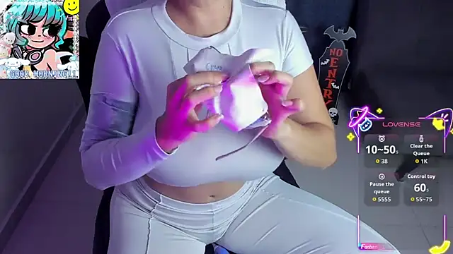 Snapshot of Roxy_clark chatting on 10-22-25, 09:20 Roxy clark online show from 10-22-25, 09:20