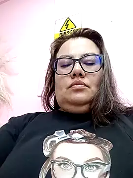 Snapshot of foxbell_lt chatting on 12-09-24, 02:28 foxbell lt online show from 12-09-24, 02:28