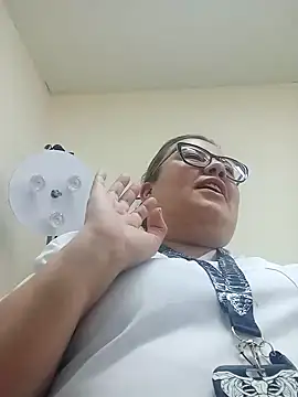 Snapshot of foxbell_lt chatting on 12-14-24, 05:25 foxbell lt online show from 12-14-24, 05:25