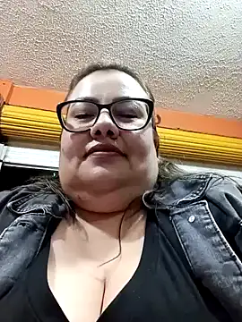 Snapshot of foxbell_lt chatting on 12-22-24, 11:41 foxbell lt online show from 12-22-24, 11:41