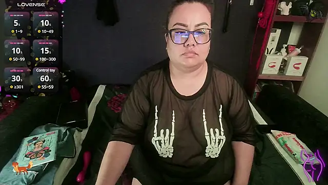 Snapshot of foxbell_lt chatting on 12-29-24, 11:08 foxbell lt online show from 12-29-24, 11:08