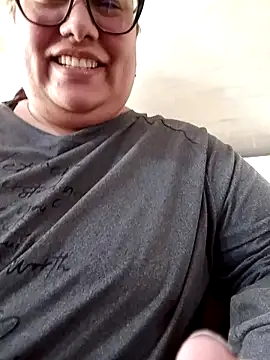 Snapshot of foxbell_lt chatting on 12-31-24, 07:51 foxbell lt online show from 12-31-24, 07:51