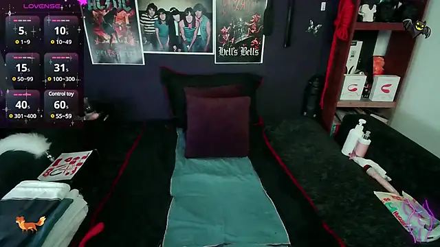 Snapshot of foxbell_lt chatting on 01-10-25, 07:11 foxbell lt online show from 01-10-25, 07:11