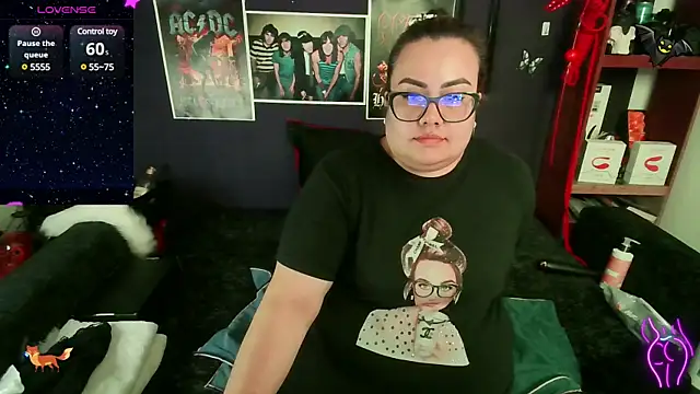 Snapshot of foxbell_lt chatting on 01-28-25, 08:58 foxbell lt online show from 01-28-25, 08:58