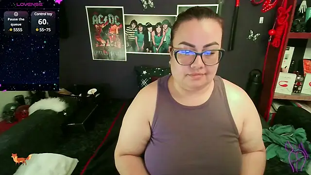 Snapshot of foxbell_lt chatting on 02-11-25, 12:16 foxbell lt online show from 02-11-25, 12:16