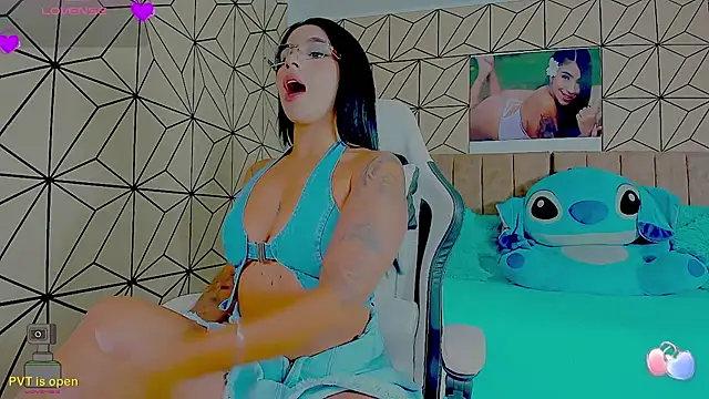 vane lopez  online show from 03-18-26, 08:01