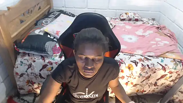 Snapshot of sexyjustin202 chatting on 01-18-25, 03:31 sexyjustin202 online show from 01-18-25, 03:31