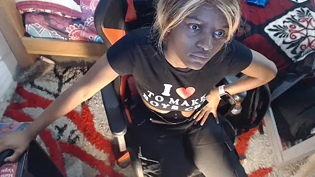 Snapshot of sexyjustin202 chatting on 02-12-25, 10:48 sexyjustin202 online show from 02-12-25, 10:48