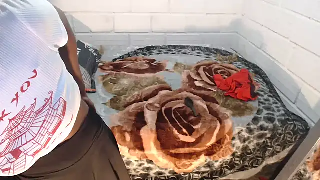 Snapshot of sexyjustin202 chatting on 09-13-25, 12:21 sexyjustin202 online show from 09-13-25, 12:21