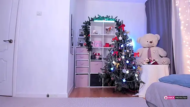 Snapshot of Karamelsw_ chatting on 12-24-24, 08:49 Karamelsw online show from 12-24-24, 08:49