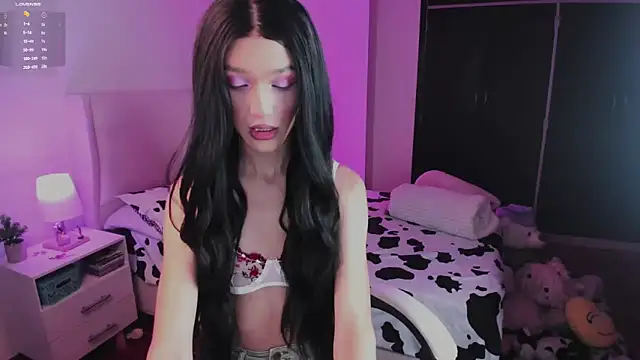 Snapshot of Ainhoads chatting on 11-08-25, 08:36 Ainhoads online show from 11-08-25, 08:36