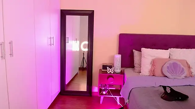 Mafer Meow online show from 10-19-25, 08:53