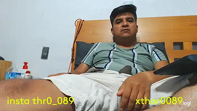 Snapshot of thor000089 chatting on 05-11-26, 05:13 thor000089 online show from 05-11-26, 05:13