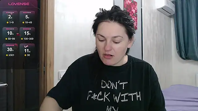 Stacy Davice online show from 10-18-25, 05:14