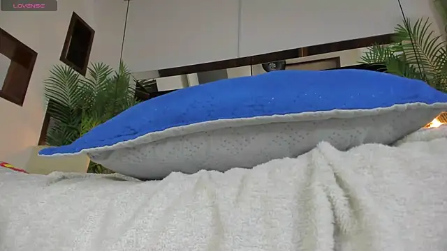 Snapshot of candy_sweet_ chatting on 02-26-25, 09:58 candy sweet online show from 02-26-25, 09:58