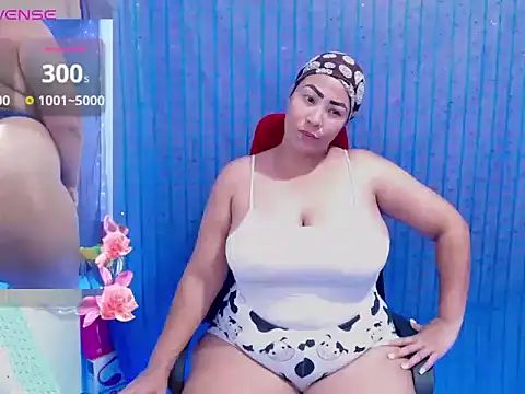 Snapshot of mature_beautifull chatting on 05-20-26, 01:01 mature beautifull online show from 05-20-26, 01:01