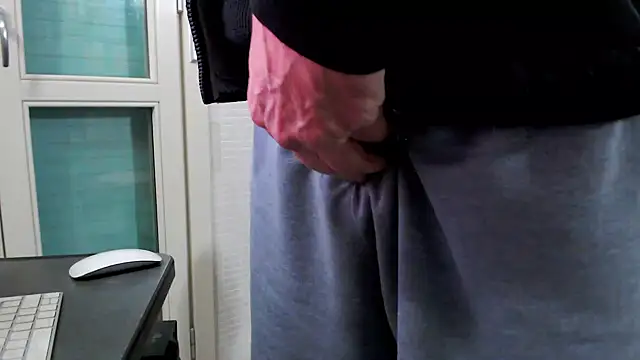 Snapshot of Unicum900 chatting on 01-26-25, 09:18 Unicum900 online show from 01-26-25, 09:18