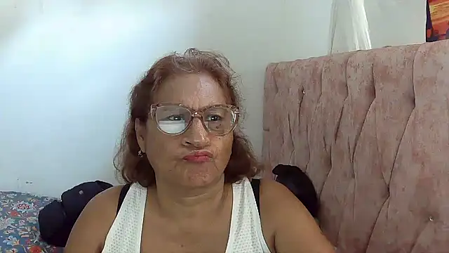 Snapshot of charrysexy1 chatting on 02-12-26, 03:07 charrysexy1 online show from 02-12-26, 03:07