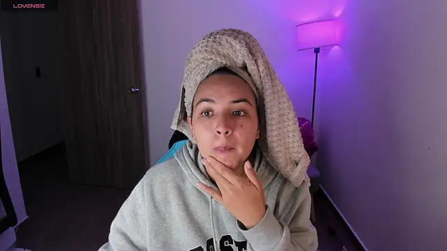 Miss Nicole online show from 02-18-26, 07:43