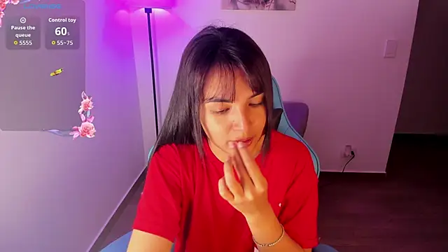 Miss Nicole online show from 05-17-26, 08:16