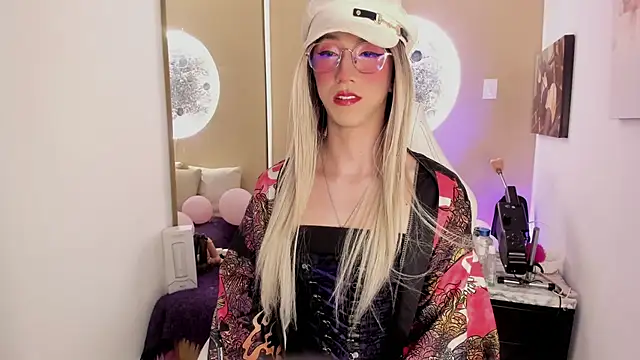 Yaki Tai online show from 04-12-26, 04:06