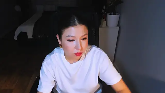 Eva Chris online show from 02-13-26, 06:26