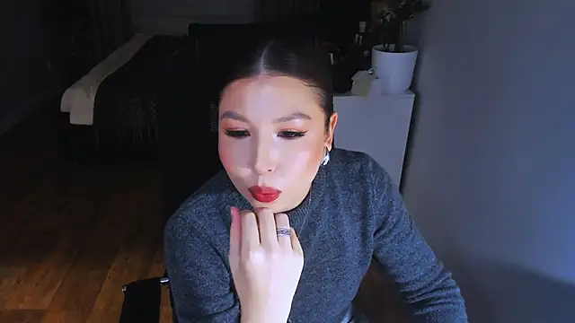 Eva Chris online show from 02-28-26, 05:03