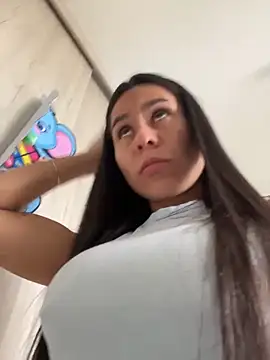 Reggie-Liam online show from 03-12-26, 08:26