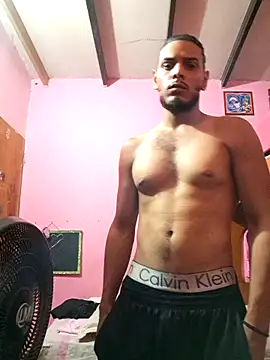 Snapshot of apolodiosgriego chatting on 10-18-25, 04:15 apolodiosgriego online show from 10-18-25, 04:15