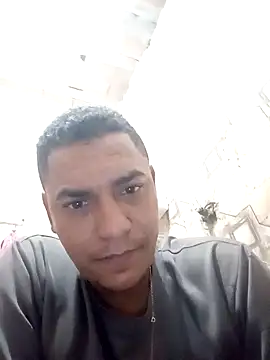 Snapshot of 121fff chatting on 10-02-25, 10:11 121fff online show from 10-02-25, 10:11