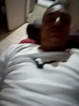 Snapshot of 121fff chatting on 11-22-25, 11:42 121fff online show from 11-22-25, 11:42