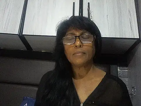 MsAttitude online show from 11-17-25, 06:08