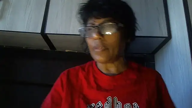 MsAttitude online show from 12-15-25, 06:17