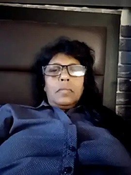 MsAttitude online show from 05-12-26, 07:16