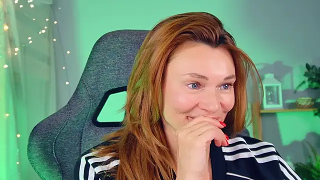 Snapshot of MistyBarnes chatting on 02-23-26, 01:08 MistyBarnes online show from 02-23-26, 01:08