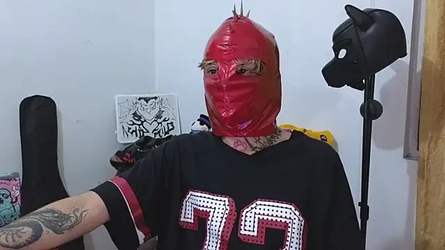 Snapshot of AcidMilo chatting on 02-10-25, 06:20 AcidMilo online show from 02-10-25, 06:20