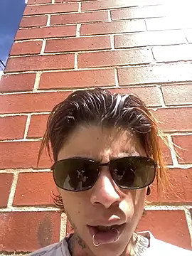 Snapshot of AcidMilo chatting on 11-18-25, 06:01 AcidMilo online show from 11-18-25, 06:01