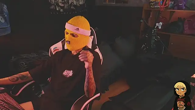 Snapshot of AcidMilo chatting on 12-02-25, 10:16 AcidMilo online show from 12-02-25, 10:16