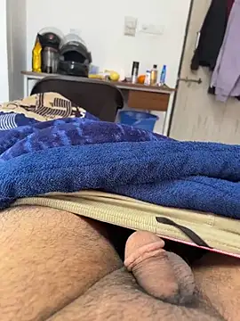 Snapshot of Mushroomhead69 chatting on 02-08-25, 04:47 Mushroomhead69 online show from 02-08-25, 04:47