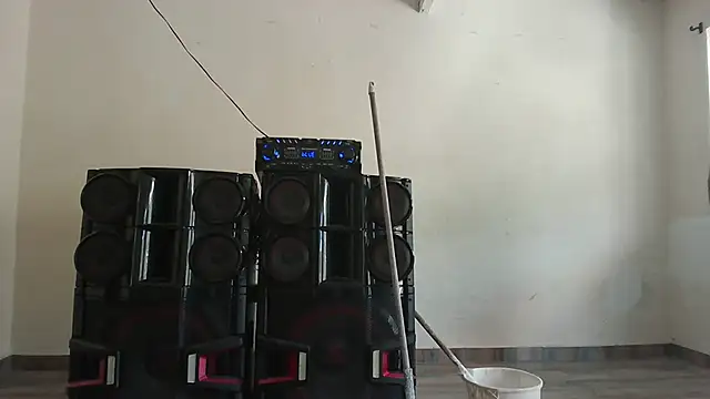 johnbrown2007 online show from 07-07-26, 03:49