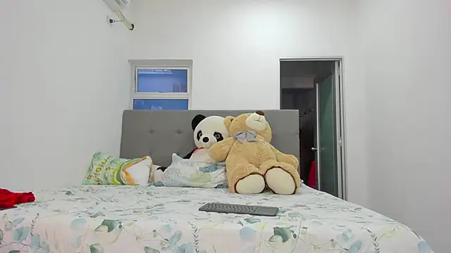 Snapshot of SEJMET_LOVE_ chatting on 01-21-25, 11:35 SEJMET LOVE online show from 01-21-25, 11:35