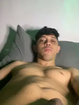 Snapshot of tonysexyboy chatting on 12-17-24, 05:51 tonysexyboy online show from 12-17-24, 05:51