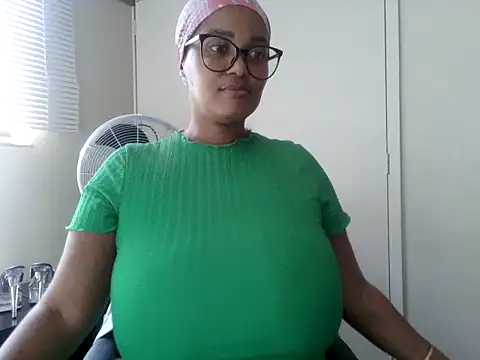 Snapshot of Charlie-Crawford chatting on 05-15-26, 10:33 Charlie-Crawford online show from 05-15-26, 10:33