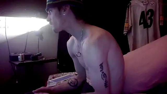 Snapshot of xxxTony999 chatting on 12-07-24, 08:38 xxxTony999 online show from 12-07-24, 08:38