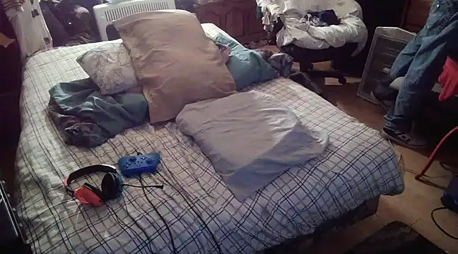 Snapshot of xxxTony999 chatting on 03-04-25, 07:54 xxxTony999 online show from 03-04-25, 07:54