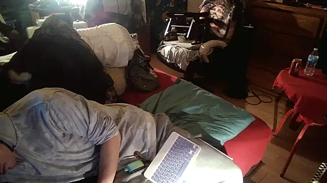 Snapshot of xxxTony999 chatting on 03-21-25, 01:56 xxxTony999 online show from 03-21-25, 01:56