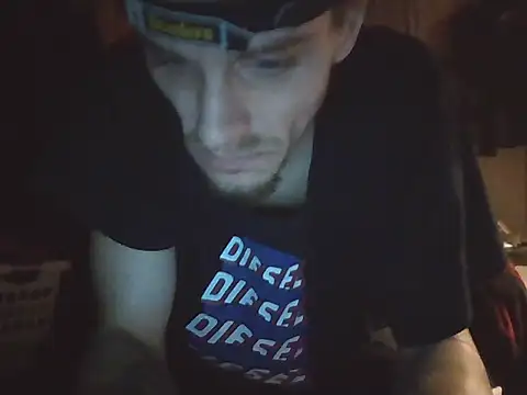 Snapshot of xxxTony999 chatting on 09-18-25, 12:12 xxxTony999 online show from 09-18-25, 12:12