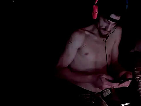 Snapshot of xxxTony999 chatting on 10-21-25, 09:15 xxxTony999 online show from 10-21-25, 09:15